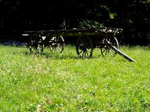 Ancien char � foin